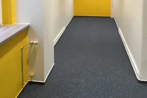 Kugelgarn-Teppichboden verlegt